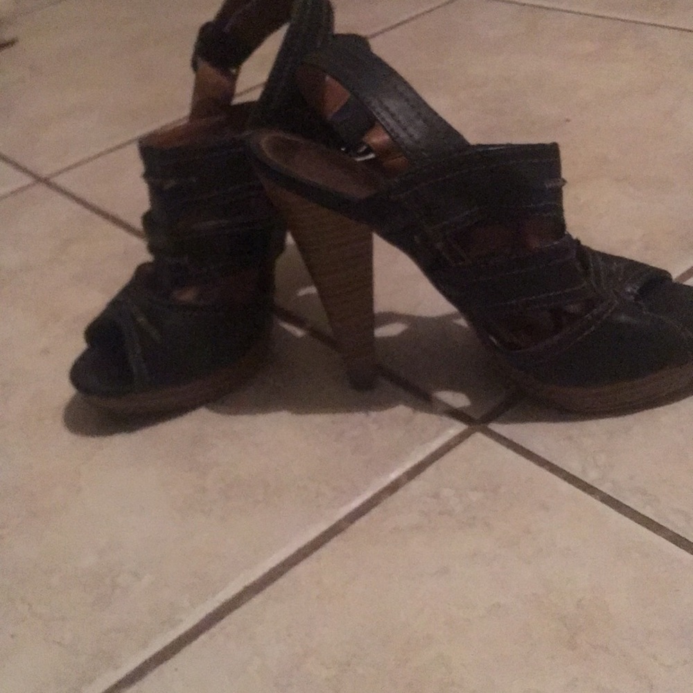 Mossimo strappy  Heels